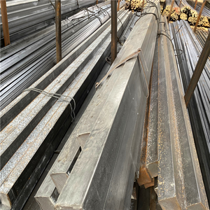 قضبان فولاذية مربعة مجلفنة من الكربون Q235B - قضبان مربعة مدرفلة على الساخن للاستخدام في البناء وفقًا لمعايير AiSi للبيع - Product Image 4