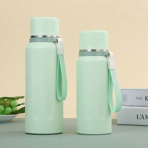 Botella de Agua Aislada Fría/Caliente Personalizada de 750 ml, Botella de Agua de Acero Inoxidable con Asa de Cuerda, Atomizador, Botella de Perfume - Product Image 5