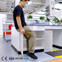 Tavolo da Laboratorio con Mobiletto e Design CAD Gratuito