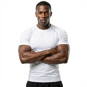 T-shirt de compression pour homme de haute qualité, personnalisé, à séchage rapide, pour l'entraînement, la gym et les sports - Product Image 1