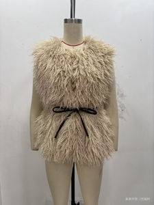 कार एंड ट जा 2025 शरद ऋतु और सर्दियों के नए आगमन बेल्ट राउंड गर्दन आस्तीन रहित पुराने मनी स्टाइल फैशन फुरी बनियान 1303277 - Product Image 2