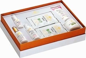 <span class=keywords><strong>Crema</strong></span> facial OEM para pieles sensibles, <span class=keywords><strong>crema</strong></span> <span class=keywords><strong>hidratante</strong></span>, niacinamida, ácido hialurónico, perla, ingredientes a base de hierbas, cuidado de la <span class=keywords><strong>piel</strong></span> - Product Image 3