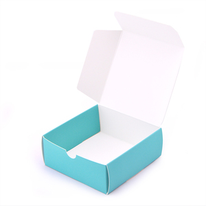 Free Design Hot Selling Custom Logo Donut Dessert Puff Packaging Box Bakery Sushi Cake Paper Packaging Fast Food Delivery Box