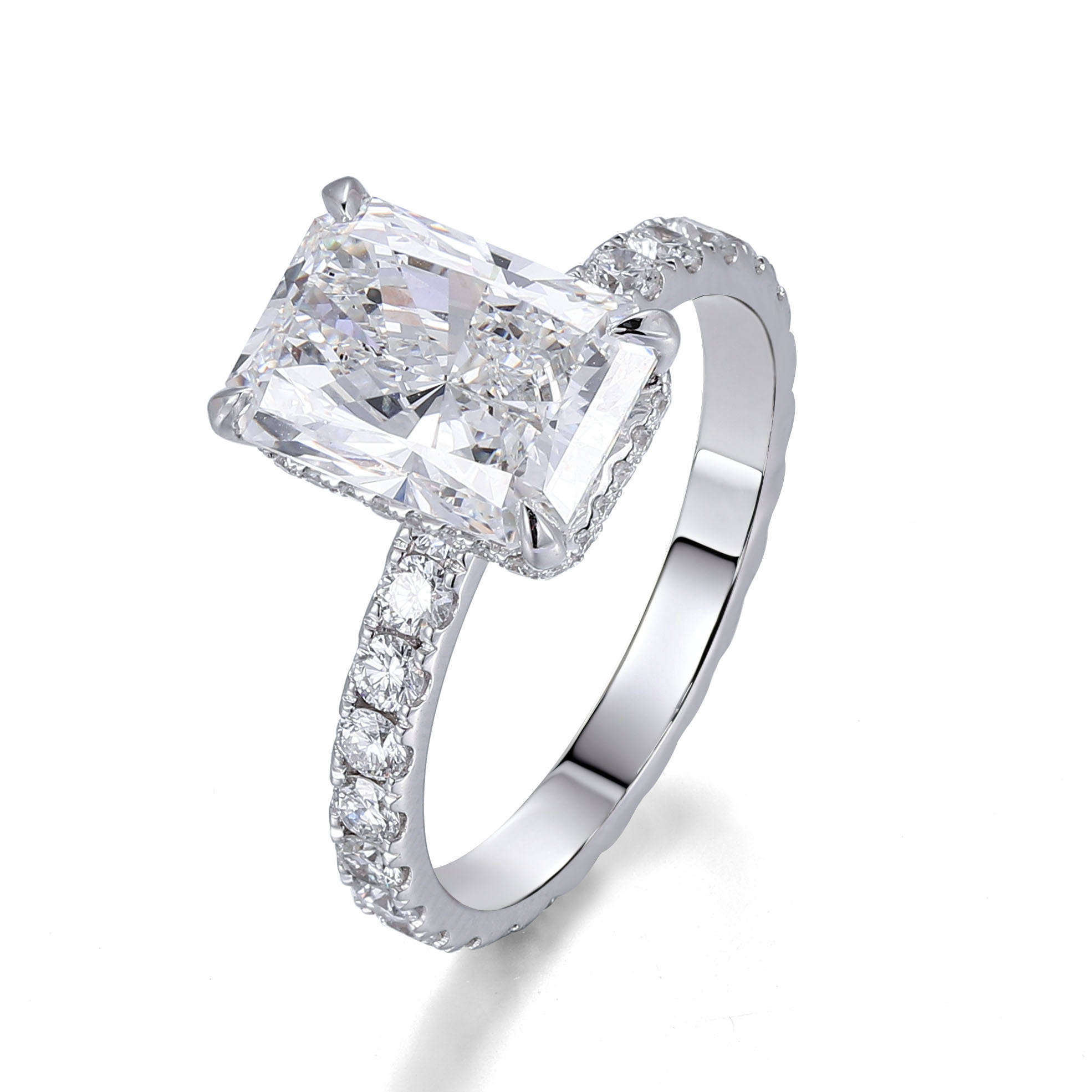 แหวนเพชรแล็บไวท์โกลด์ 18K