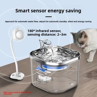 Fontaine à eau pour animaux de compagnie moderne en acier inoxydable PP automatique intelligente alimentée par USB détachable portable pour l'extérieur pour chats et chiens