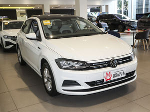 <span class=keywords><strong>Polo</strong></span> 2024, voiture <span class=keywords><strong>neuve</strong></span>, transmission <span class=keywords><strong>automatique</strong></span>, conduite à gauche, sièges en tissu, essence, toit ouvrant, caméra arrière 360°, écran tactile, ABS, ESC - Product Image 2