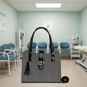 Bolso Cuadri Blanco3 para Mujer de Fana Isadora con Asas Negras y Cierre para Uso Profesional - Product Image 2