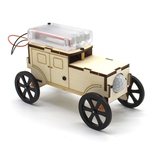 Kit de voiture électronique DIY OKYN-G6698 à détection corporelle pour jouets - Product Image 1