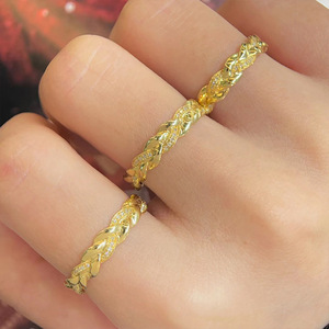 Anello Intrecciato a Foglia per Donna, Design a Fascia Incrociata, Gioiello Statement per Outfit Quotidiani e da Festa - Product Image 6