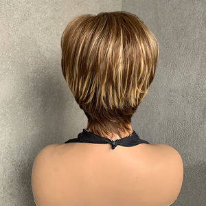 Peluca de Cabello Sintético de Alta Calidad para Mujer DREAM ICE'S, Corte Pixie Corto, Rubio Marrón Mixto 4/27, Liso Sedoso con Flequillo, Resistente al Calor - Product Image 4