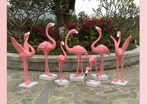 Sculpture <span class=keywords><strong>de</strong></span> flamant rose personnalisée pour <span class=keywords><strong>jardin</strong></span>, statue d'animal flamant rose géométrique en fibre <span class=keywords><strong>de</strong></span> verre - Product Image 3
