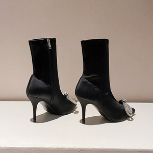 รองเท้าบูทผู้หญิงแบบสวม ดีไซน์โบว์ประดับเพชร วัสดุยืดหยุ่น ส้นหนา ปลายแหลม - Product Image 4