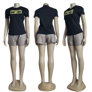 Ensemble de shorts décontractés pour femmes de luxe, deux pièces, longueur au-dessus du genou, manches courtes, été, 100% coton - Product Image 5