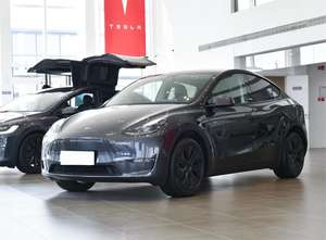 รถเอสยูวีขนาดกลางสำหรับรถยนต์ <span class=keywords><strong>Tesla</strong></span> รุ่น <span class=keywords><strong>Y</strong></span> รถไฟฟ้าแบบใหม่มี5ที่นั่งที่ทนทาน545/615/660กม. - Product Image 4