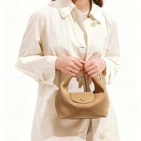 Tas Selempang Wanita Bahan Suede Modis Musim Gugur Musim Dingin untuk Aktivitas Luar Ruangan, Tas Dumpling Berbahan Suede dengan Tutup Lipat, Tas Selempang Bahu Wanita Bahan Suede
