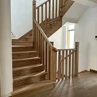 Escalier flottant intérieur préfabriqué moderne en acier au carbone à poutre unique, marches en bois massif, marches en verre trempé, main courante en verre, écologique