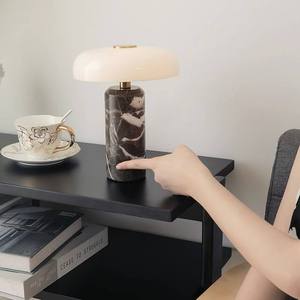 Lampu Meja Marmer Mewah Kontrol Sentuh, Lampu Meja Batu Modern Isi Ulang Tanpa Kabel untuk Dekorasi Rumah, Bar, Kafe - Product Image 3