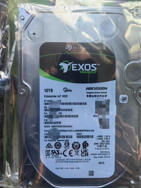 Exos 7E10 ST10000NM017B 10TB Enterprise-grade 3.5-inch SATA 6Gb/s Internal Hard Drive  in Stock