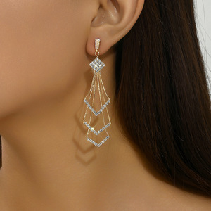 Thời trang retro cá tính dài bạc kim tính khí nhiều lớp phóng đại tua bông tai, một khách thời trang - Product Image 4