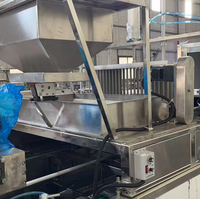 Nouvelle ligne de production de machines à chocolat en forme de champignons certifiées ISO en acier inoxydable, machine à biscuits, déposeuse de biscuits