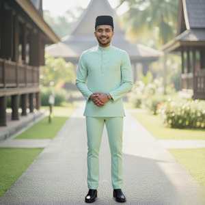 Melayu sipo Malaysia lễ hội bạc hà màu xanh lá cây Mandarin cổ áo kurta với tạp dề đầy màu sắc, đen songkok & lu-sh xanh sân đường dẫn. - Product Image 1