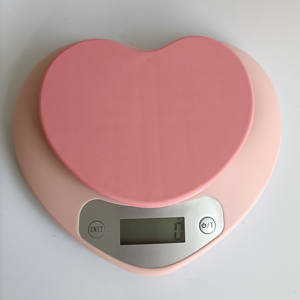 <span class=keywords><strong>Balance</strong></span> <span class=keywords><strong>de</strong></span> <span class=keywords><strong>cuisine</strong></span> numérique en forme <span class=keywords><strong>de</strong></span> coeur Affichage LCD 11lb 5kg Capacité 0.03 oz 1g Mesure précise du poids pour la cuisson au four - Product Image 3