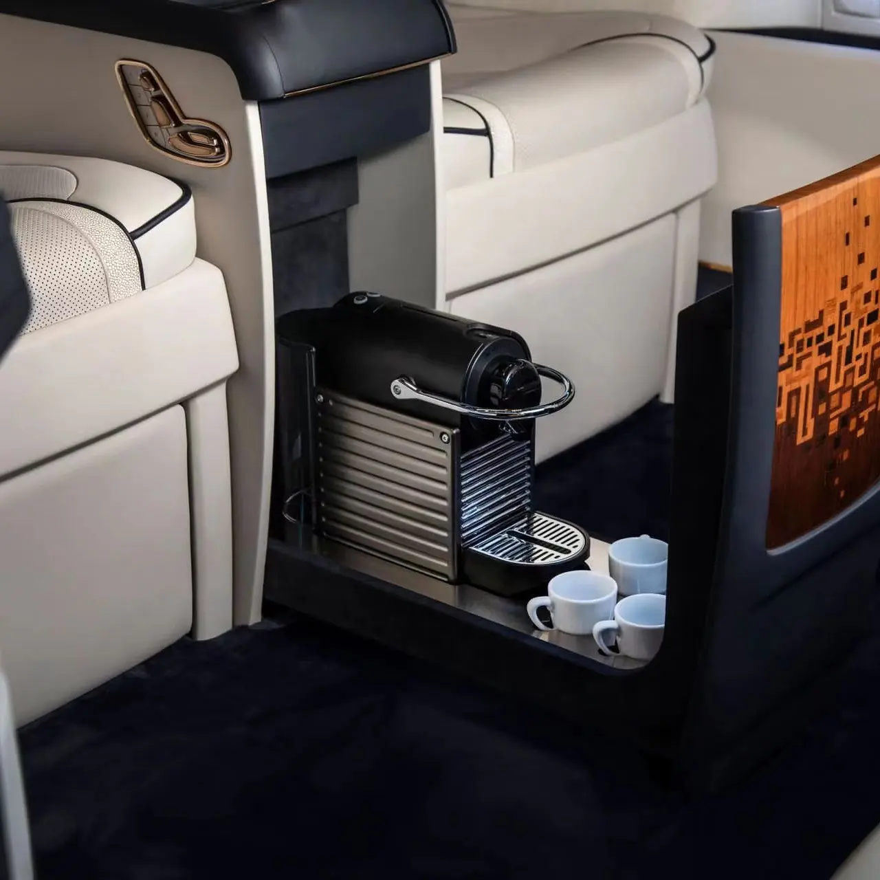 Electric drawer mechanical Car Accessories Interior For luxury VIP MVP vans / MINI bus Mercedes Benz V260 V250 vito vclass w447