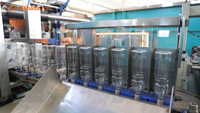 Machine de soufflage automatique à étirage pour la fabrication de bouteilles d'eau pour animaux de compagnie de 5 L à 3 cavités, prix d'usine