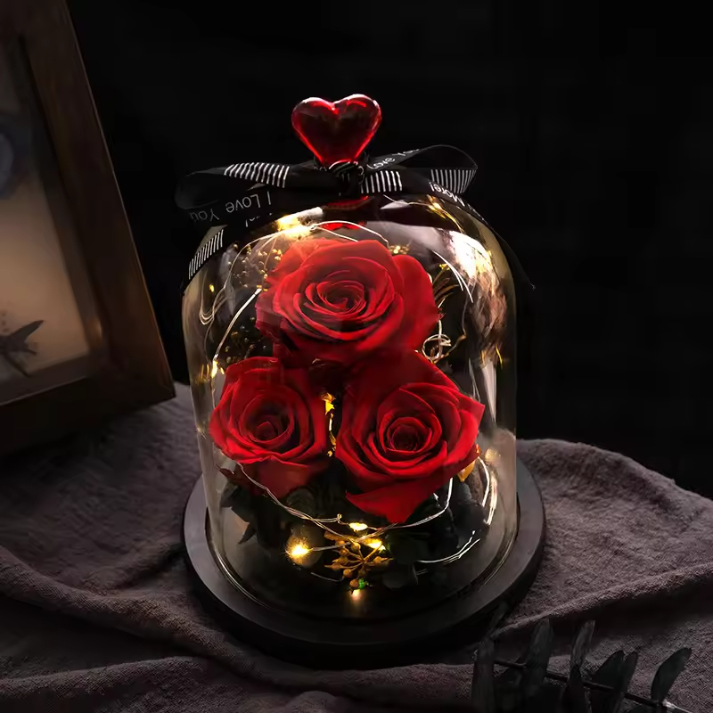 Décoration florale éternelle 3 roses (amour)