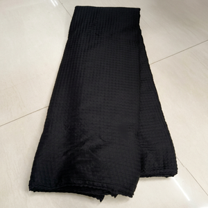 Tela de Poliéster Suave con Patrón a Cuadros, Textura Fluida, Ideal para Sarees, Trajes, Material de Confección, Venta al Por Mayor Directa - Product Image 1
