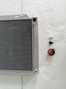 หม้อน้ำรถแข่งอะลูมิเนียม2ROW สำหรับ <span class=keywords><strong>Ford</strong></span> <span class=keywords><strong>mustang</strong></span>/ltd เกียร์ธรรมดา79 80 81 82 83 84 85 86 <span class=keywords><strong>88</strong></span> 90 91 92 92 92 93 - Product Image 4