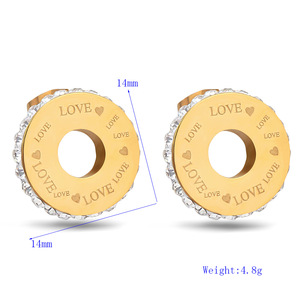 Pendientes de tuerca de acero inoxidable de 14 mm con diamante de amor y engaste redondo para uso diario - Product Image 2