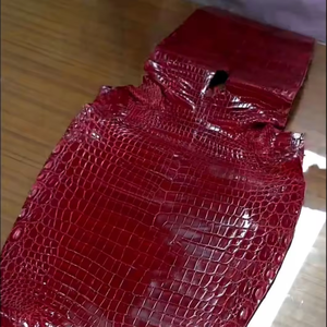 Borsa di Lusso 100% Artigianale in Pelle di Coccodrillo dell'Himalaya, <span class=keywords><strong>Clutch</strong></span> con Bottoni in Pelle di Alligatore e Struzzo Cucita a Mano con Filo Cerato Francese - Product Image 4