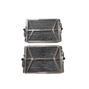 Radiateur en aluminium de haute qualité adapté aux McLaren MP4-12C 625 540c 570S 720S - Product Image 1