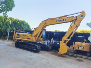 รถขุดตีนตะขาบ Komatsu PC200-8 นำเข้าจากญี่ปุ่น ตรวจสอบอย่างดี ใช้งานน้อย ระบบไฮดรอลิกเดิมๆ - Product Image 2