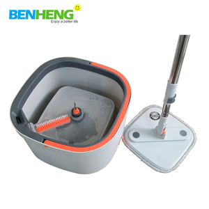 Nouvelle serpillière rotative avec essoreuse et seau pour nettoyer les sols et les fenêtres - Product Image 2