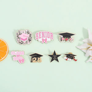 2025 sombrero de graduación esmalte Pin dibujos animados Trencher Cap broche insignia joyería regalo para estudiantes amigos - Product Image 2