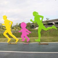 Décoration de grand jardin extérieur sculpture en fibre de verre personnage cycliste statue personnalisée thème du Festival sculpture géante en résine