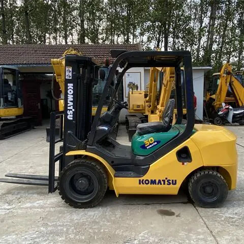 Triple stages used komatsu forklift 3 tons fd30 diesel hydraulic forklifts