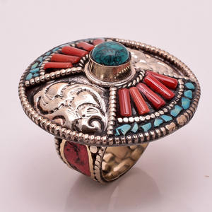 Bagues tibétaines en corail turquoise bijoux faits à la main vente en gros de bijoux de mode femmes et filles fournisseurs de bagues de bijoux de mode - Product Image 2
