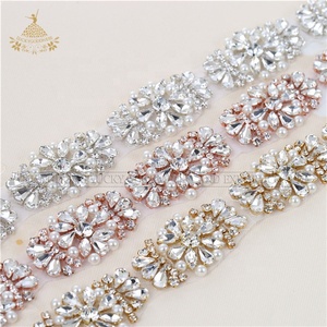 Robe de mariée d'embellissements pour femme, tenue de mariage en cristal, strass, correcteurs fleur de cheval, appliques en or Rose - Product Image 2