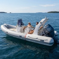 Bateau semi-rigide de luxe en Hypalon PVC de 5,2 m, coque en GRP, console centrale, yacht gonflable rigide, bateau d'accompagnement haut de gamme, croiseur côtier premium