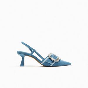 Yeni bayanlar ayakkabı lacivert toka dekore sivri burun Denim <span class=keywords><strong>Slingback</strong></span> yüksek topuklu sandalet kadınlar için topuk - Product Image 2