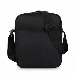 Bolso Bandolera Negro para Hombre, Estilo Casual Deportivo, de Nailon, con Logotipo Personalizado - Product Image 5