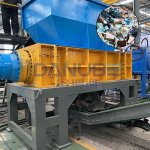 Broyeur de voitures en plastique et métal, machine industrielle robuste à double arbre, déchiqueteuse d'acier, machine de recyclage de pneus - Product Image 1