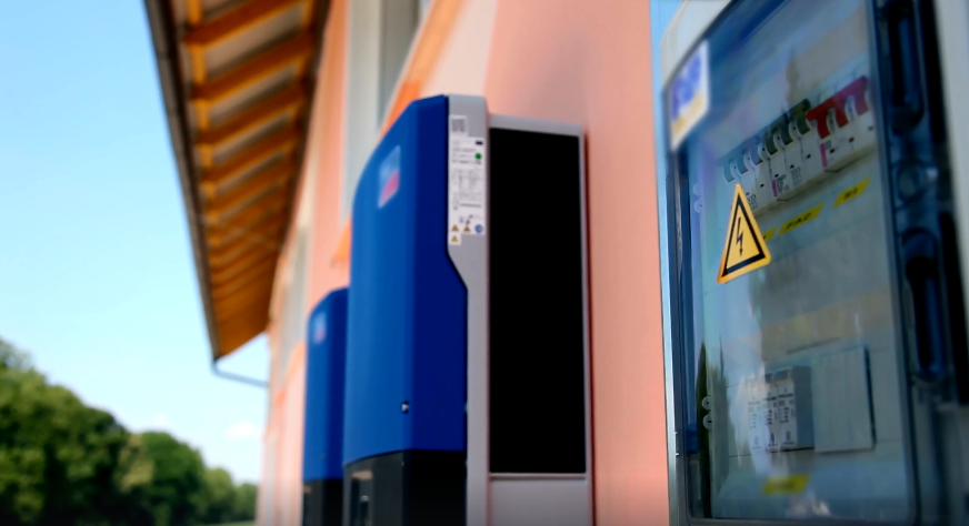 Hybrid 5kw 3kw Off Grid Inverter With MPPT Solar Charger Controller