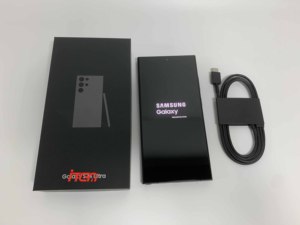 Smartphone 5G Usato di Grado A+ 90% Nuovo Originale Sbloccato di Seconda Mano <span class=keywords><strong>256</strong></span> <span class=keywords><strong>GB</strong></span> per Galaxy S24 Ultra - Product Image 4