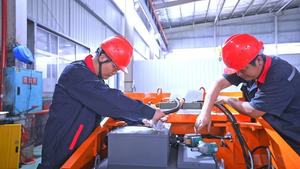 Xingzhou cpcd50 3 טון דיזל מלמלגזה 4wd פנימי מנוע מוצק צמיגים עבור חומר מפעל מחסן כבד - Product Image 6