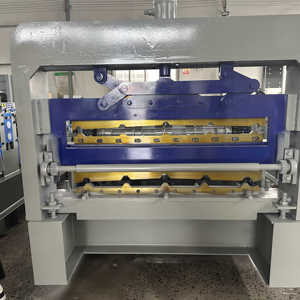 Toiture Métal Béton Trapèze 1064 840 Tôle Ondulée Rouleau De Profilage En <span class=keywords><strong>Acier</strong></span> Coloré Formant La Machine De <span class=keywords><strong>Découpe</strong></span> Fabriqué en Chine - Product Image 2