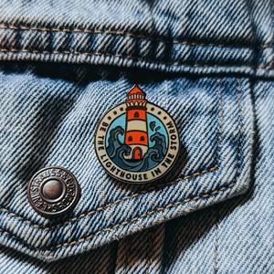 Pins de revers personnalisés en émail dur/souple plaqué métal Lighthouse <span class=keywords><strong>Storm</strong></span> - Accessoires vestimentaires tendance - Product Image 5
